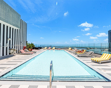 1300 S Miami Avenue - Photo Thumbnail 10