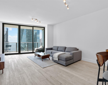 1300 S Miami Avenue - Photo Thumbnail 6