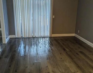 617 Ixoria Avenue - Photo Thumbnail 3