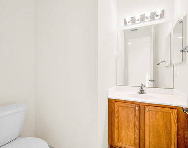 810 Marina Del Ray - Photo Thumbnail 26