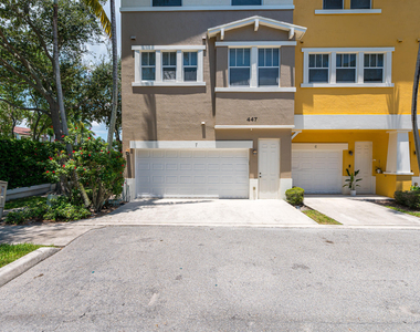 810 Marina Del Ray - Photo Thumbnail 9