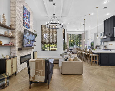 10336 Trianon Place - Photo Thumbnail 8
