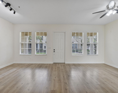 8332 Nw 7th Court - Photo Thumbnail 7