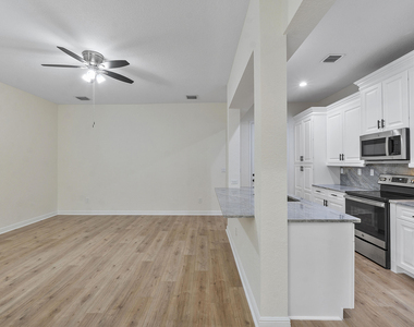 8332 Nw 7th Court - Photo Thumbnail 11