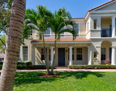 8332 Nw 7th Court - Photo Thumbnail 2