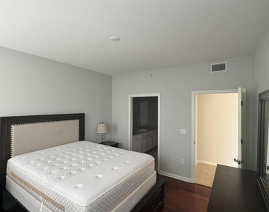 225 Murcia Drive - Photo Thumbnail 5