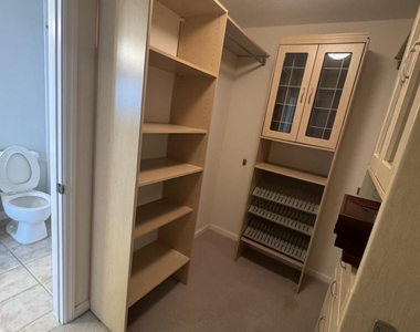 225 Murcia Drive - Photo Thumbnail 8