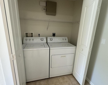 225 Murcia Drive - Photo Thumbnail 3