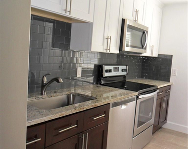 110 Ne 16th Terrace - Photo Thumbnail 1