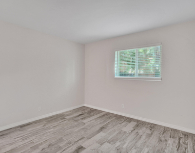 115 Sw 1st Avenue - Photo Thumbnail 13