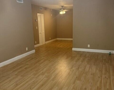 3288 Nw 104th Avenue - Photo Thumbnail 3