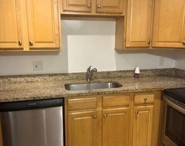 3288 Nw 104th Avenue - Photo Thumbnail 2