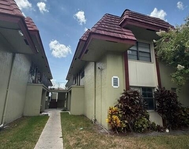 3288 Nw 104th Avenue - Photo Thumbnail 15