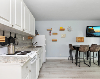 505 Ne 20th Avenue - Photo Thumbnail 2