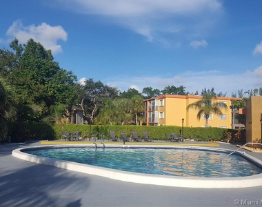 4304 Nw 9th Avenue - Photo Thumbnail 5