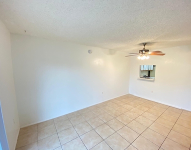 4304 Nw 9th Avenue - Photo Thumbnail 1