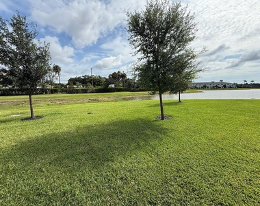 4303 Hammock Grove Drive - Photo Thumbnail 22