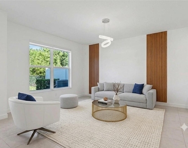 4303 Hammock Grove Drive - Photo Thumbnail 9