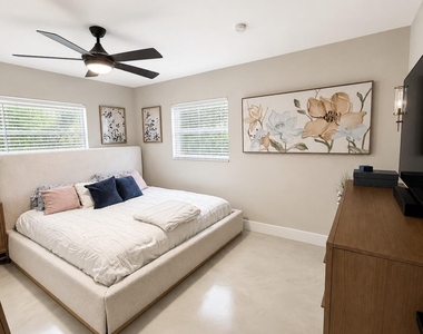 4245 Ne Sunset Drive - Photo Thumbnail 4