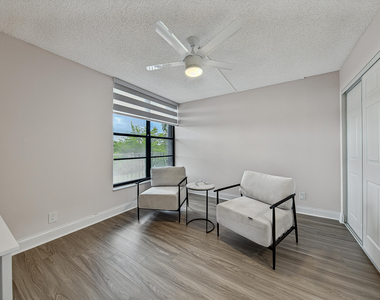 4 Royal Palm Way - Photo Thumbnail 20