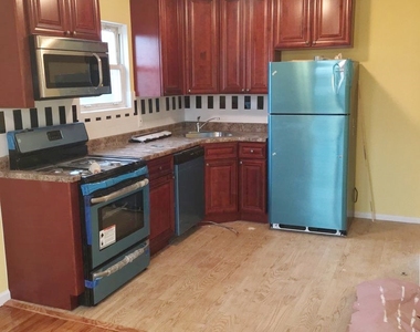 25-22 47th Street - Photo Thumbnail 1