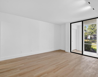 100 W Hidden Valley Boulevard - Photo Thumbnail 5