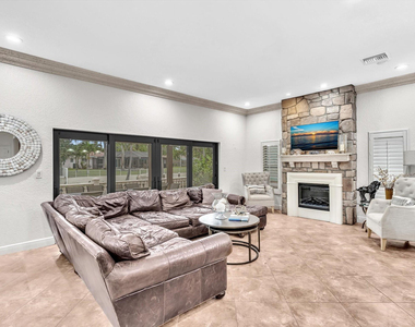 749 Sw 2nd Street - Photo Thumbnail 16