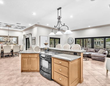 749 Sw 2nd Street - Photo Thumbnail 14