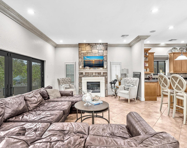 749 Sw 2nd Street - Photo Thumbnail 17