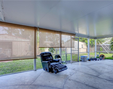 970 Sw 3rd Avenue - Photo Thumbnail 21