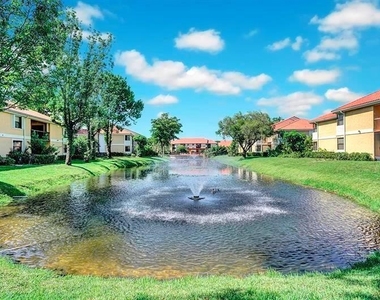 5641 Riverside Drive - Photo Thumbnail 2