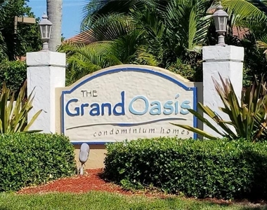 5641 Riverside Drive - Photo Thumbnail 21