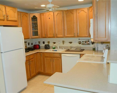 6499 Bay Club Drive - Photo Thumbnail 3