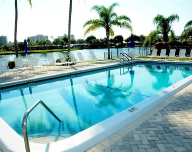 6499 Bay Club Drive - Photo Thumbnail 27