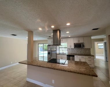 1455 Gallinule Drive - Photo Thumbnail 10