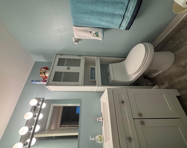 3000 Springdale Boulevard - Photo Thumbnail 8
