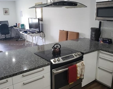 5170 Sw 40th Avenue - Photo Thumbnail 3