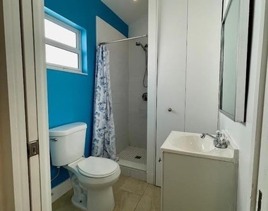10 Ne 11th Avenue - Photo Thumbnail 7