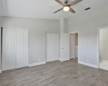 9913 Nw 57th Manor - Photo Thumbnail 38