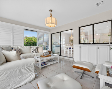 11340 Briarwood Place - Photo Thumbnail 9