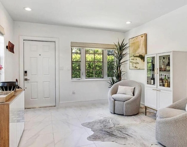 406 35th Street - Photo Thumbnail 4