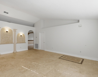 3124 Sw Armucher Street - Photo Thumbnail 6