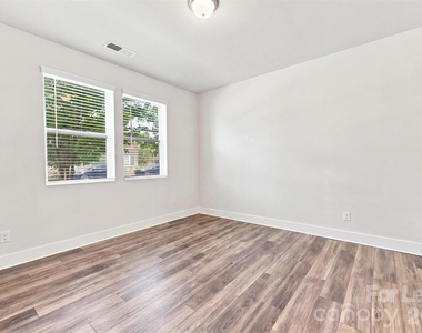 2321 Aria Park Drive - Photo Thumbnail 3