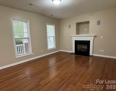 21404 Aftonshire Drive - Photo Thumbnail 7