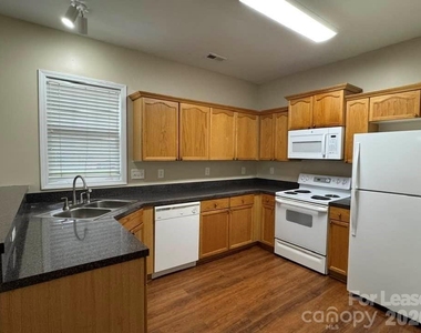 21404 Aftonshire Drive - Photo Thumbnail 2