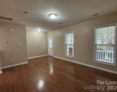 21404 Aftonshire Drive - Photo Thumbnail 9