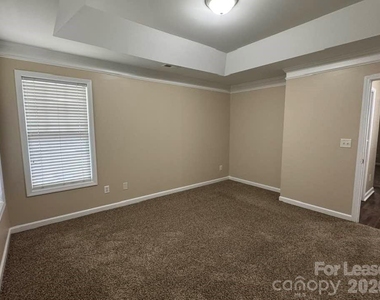 21404 Aftonshire Drive - Photo Thumbnail 14