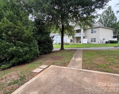 21404 Aftonshire Drive - Photo Thumbnail 24
