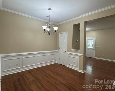 21404 Aftonshire Drive - Photo Thumbnail 11