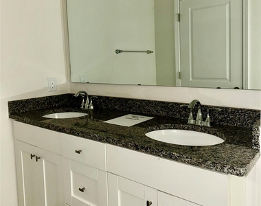 260 Mills Avenue - Photo Thumbnail 20